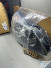 Cargar imagen en el visor de la galería, VALEO Faro principal ORIGINAL PART 043380 | OPEL, CORSA D (S07), 1.4 (L08, L68)