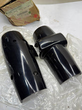 Load image into Gallery viewer, TOYOTA 45286-60909 HOUSING, STEERING COLUMN