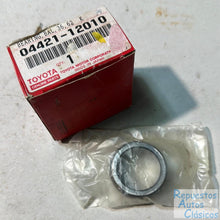 Cargar imagen en el visor de la galería, 04421-12010 BEARING KIT, REAR AXLE SHAFT, toyota,