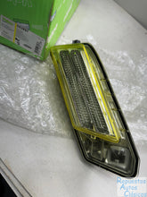 Cargar imagen en el visor de la galería, VALEO Piloto intermitente ORIGINAL PART 043897 | VOLVO, XC60 I SUV (156), T5