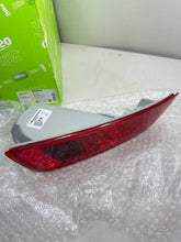 Load image into Gallery viewer, VALEO Piloto antiniebla posterior ORIGINAL PART 043894 | VOLVO, XC60 I SUV (156), T5