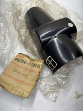 Load image into Gallery viewer, TOYOTA 45286-60909 HOUSING, STEERING COLUMN