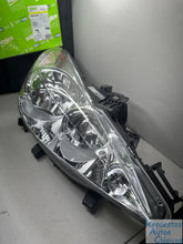 Cargar imagen en el visor de la galería, VALEO Faro principal ORIGINAL PART 043239 | PEUGEOT, 207 CC (WD_), 1.6 16V