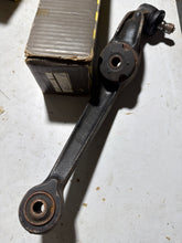 Cargar imagen en el visor de la galería, 352060 Brazo de enlace, suspensión de rueda Alfa Romeo