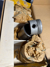 Laden Sie das Bild in den Galerie-Viewer, 7701464041 COL.CAMISA/PISTON RENAULT