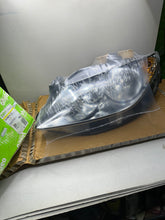 Cargar imagen en el visor de la galería, VALEO Faro principal ORIGINAL PART 043816 | SEAT, IBIZA IV (6J5, 6P1), 1.2