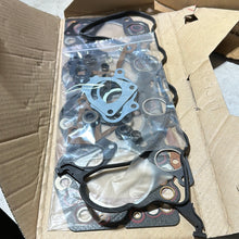 Cargar imagen en el visor de la galería, 04112-54042 ENGINE OVERHAUL GASKET KIT, toyota