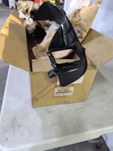 Cargar imagen en el visor de la galería, 55411-60050 INSTRUMENT PANEL & GLOVE COMPARTMENT, toyota