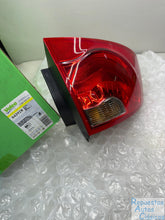 Cargar imagen en el visor de la galería, VALEO Piloto posterior ORIGINAL PART 043928 | SEAT, EXEO (3R2), 1.6