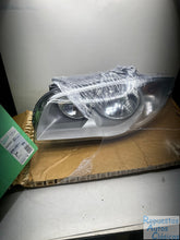 Cargar imagen en el visor de la galería, VALEO Faro principal ORIGINAL PART 043902 | BMW, 1 (E87), 116 i
