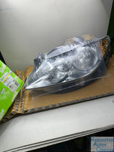 Cargar imagen en el visor de la galería, VALEO Faro principal ORIGINAL PART 043816 | SEAT, IBIZA IV (6J5, 6P1), 1.2