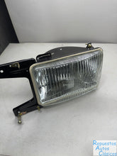 Charger l'image dans la galerie, Faros Delanteros Valeo 029420 - Iluminación Óptima para Tu Vehículo Clásico