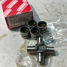 Cargar imagen en el visor de la galería, 04371-22010 SPIDER KIT, UNIVERSAL JOINT, toyota,