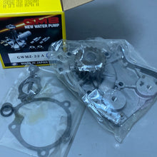 Load image into Gallery viewer, Bomba de Agua GMB GWMZ-32A para MAZDA 626 II/III y 929 III