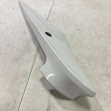 Cargar imagen en el visor de la galería, 76088-20907 SPOILER SUB-ASSY, REAR NO