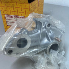 Load image into Gallery viewer, Water Pump TOYOTA CARINA T3-052 AT160/16100-19115
