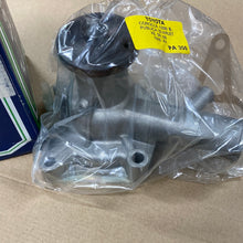 Cargar imagen en el visor de la galería, Bomba de Agua SIL PA350 para Toyota Corolla y Starlet