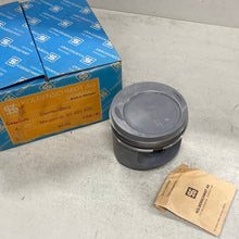 Cargar imagen en el visor de la galería, Piston Set MERCEDES-BENZ 93495600 95,50mm