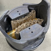 Cargar imagen en el visor de la galería, Piston Set FORD 90523640 94,663/.040”