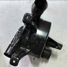 Laden Sie das Bild in den Galerie-Viewer, 17700-68180 REINIGER, LUFT, Toyota,