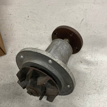 Cargar imagen en el visor de la galería, Bomba de Agua P205/P1385 para Mercedes 180 - Repuesto de Calidad