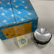 Cargar imagen en el visor de la galería, Piston Set DAIMLER-BENZ/MORRIS 92800600