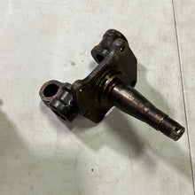 Cargar imagen en el visor de la galería, 43201-36080 KNUCKLE, STEERING, RH, toyota,