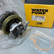 Cargar imagen en el visor de la galería, Bomba de Agua PARAUT V3-044 para Nissan Laurel y Skyline