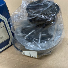 Cargar imagen en el visor de la galería, Bomba de Agua SIL PA358P para Opel y Kadett