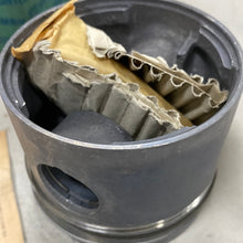 Cargar imagen en el visor de la galería, Piston Set AUDI 91453620-82,01mm