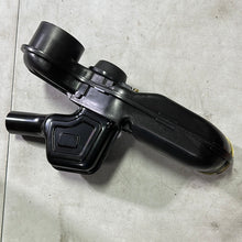 Laden Sie das Bild in den Galerie-Viewer, 17709-72010 EINLASS-UNTERBAUGRUPPE, LUFTFILTER, Toyota,