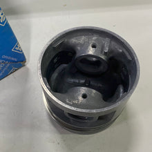 Cargar imagen en el visor de la galería, Piston Set VOLVO 93736600 88,90 STD