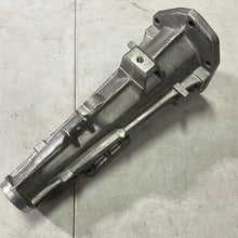 Charger l'image dans la galerie, Repuesto Extension Caja Cambio Toyota 33103-12050 - Housing Sub-Assy
