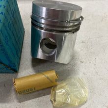 Cargar imagen en el visor de la galería, Piston Set HATZ 93262600 73mm