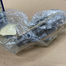 Cargar imagen en el visor de la galería, Bomba de Agua SIL PA413 para Renault R18 y Espacio Fuego