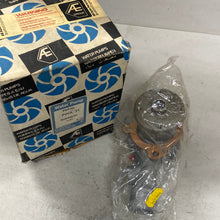 Cargar imagen en el visor de la galería, Bomba de Agua PWA34 para Ford A102 AP384