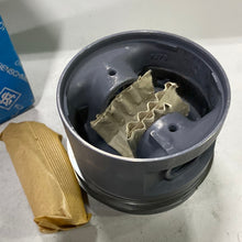 Cargar imagen en el visor de la galería, Piston Set VOLVO 92776620 93,00mm