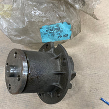 Cargar imagen en el visor de la galería, Bomba de Agua PA239 para Mercedes 280, 280E y 280CE (Desde Mayo 1972)