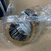Cargar imagen en el visor de la galería, Bomba de Agua SIL PA518P para LADA SAMARA