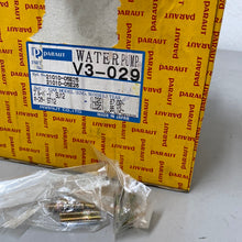 Cargar imagen en el visor de la galería, Bomba de Agua para Nissan Bluebird 21010-05E25 / 26 - Repuesto Original