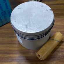 Cargar imagen en el visor de la galería, Piston Set VAUXHALL 92645630 81,98mm