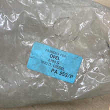 Cargar imagen en el visor de la galería, Bomba de Agua PA253P para Opel 2100D y 1900D Diesel