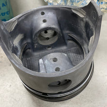 Cargar imagen en el visor de la galería, Piston Set FORD 92456620 81,747mm