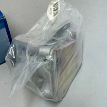 Cargar imagen en el visor de la galería, Bomba de Agua SIL PA262 para Toyota Corolla y Starlet