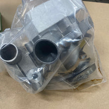 Cargar imagen en el visor de la galería, Bomba de Agua SIL PA514 para Volvo V6