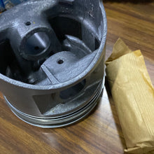 Cargar imagen en el visor de la galería, Piston Set OPEL 91096620 92,50mm