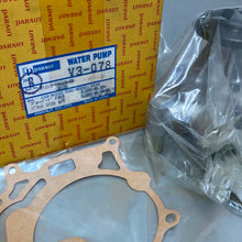 Load image into Gallery viewer, Bomba de Agua PARAUT para Nissan Serena y Vanette 2.0D - Referencias 21010-G5585, 21010-G8125