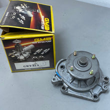 Laden Sie das Bild in den Galerie-Viewer, Wasserpumpe TOYOTA CRESSIDA/DYNA/HICAE II/LAND CRUISER GWT-61A