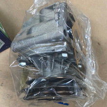 Charger l'image dans la galerie, Bomba de Agua SIL PA535P para Zastava Yugo