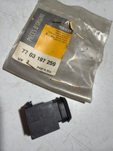 Cargar imagen en el visor de la galería, 7703197259 CONTACTOR RENAULT
